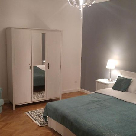 Apartment Bianco Central Sibiu Luaran gambar