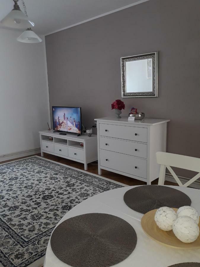 Apartment Bianco Central Sibiu Luaran gambar
